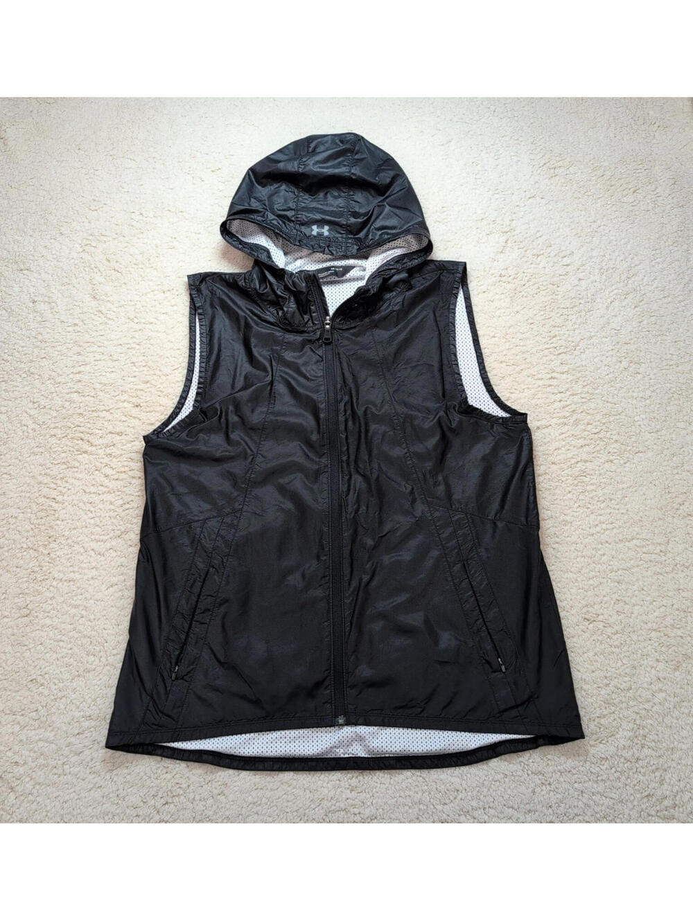 Under Armour Hooded Mesh Lined Windbreaker Vest Men’s Size Small Black